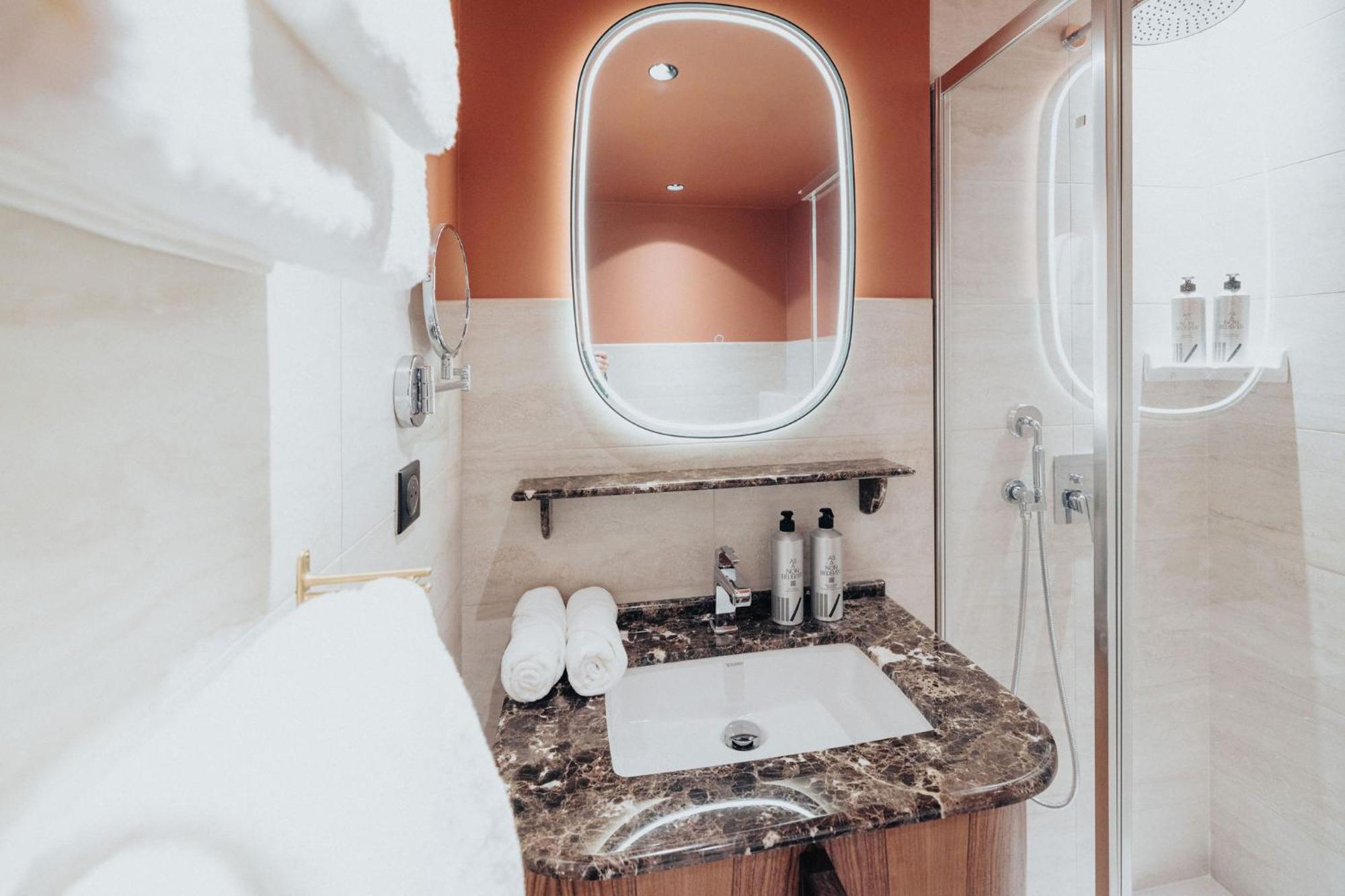 1.75 Paris La Treve Hotel Luaran gambar